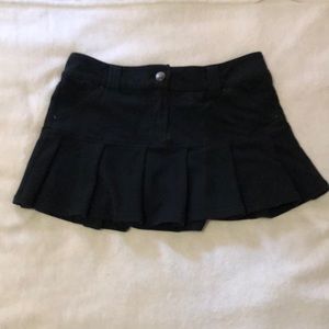 Ellemenno | Short Black Skirt | Size M